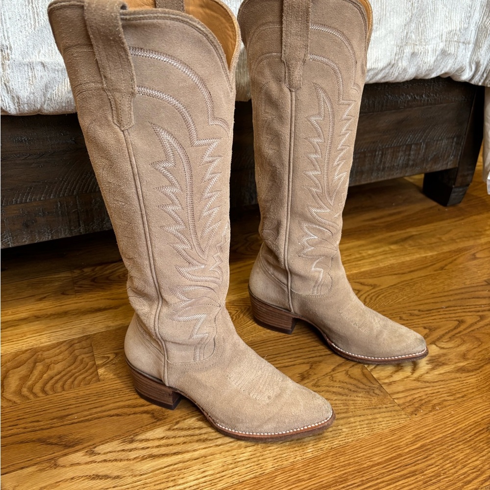 Tecovas The Abby Boots in driftwood shade - Picture 2 of 14